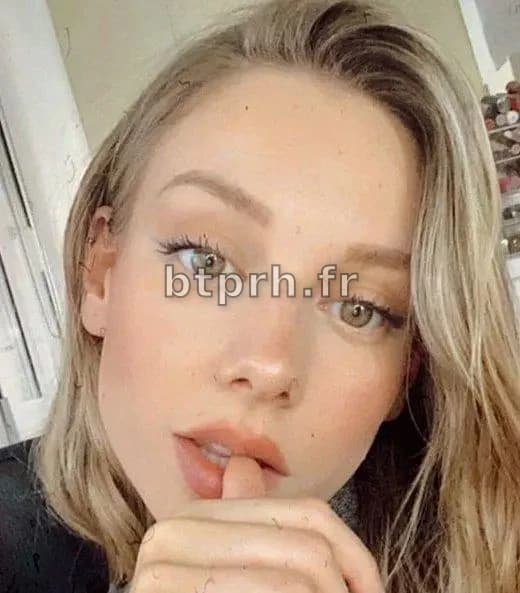 Ester Exposito et la Chirurgie Esthétique : Ce Que Vous Devez Savoir