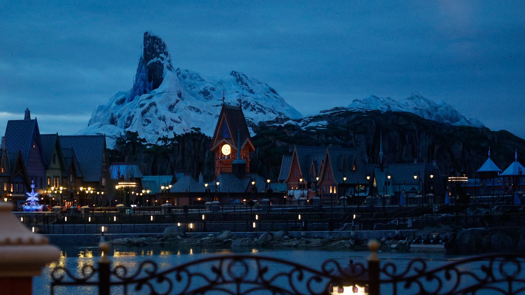 Arendelle à Disneyland Paris 2026 : Découverte Exclusive du Royaume de ...