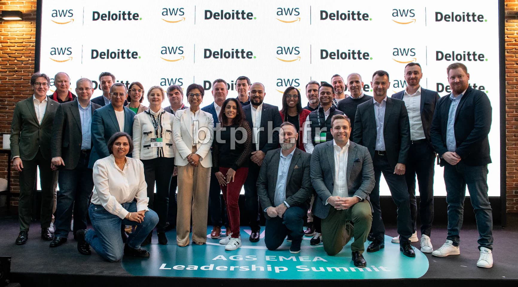 Deloitte and AWS Strategic Collaboration to Accelerate Cloud Adoption ...